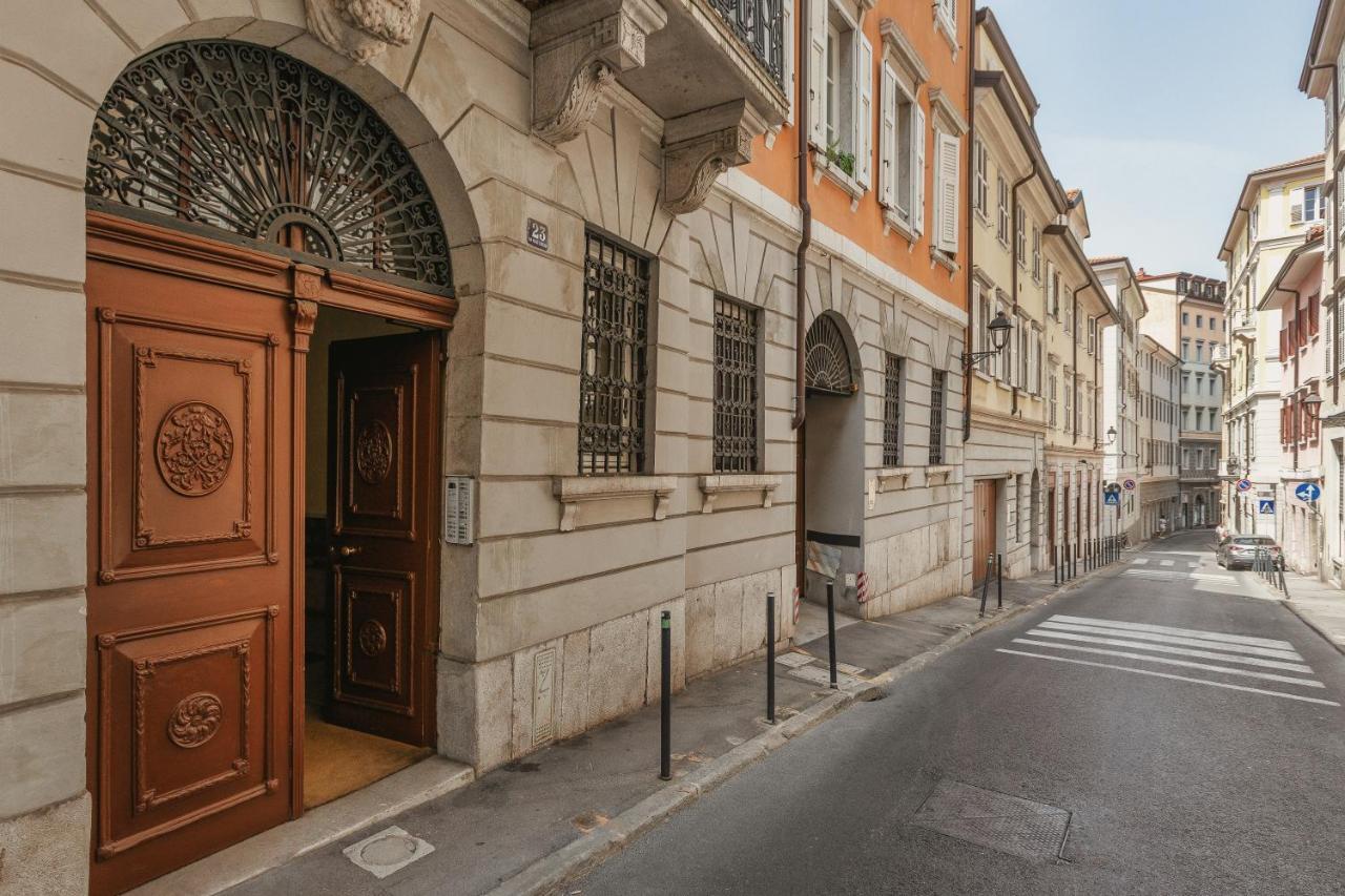Saba, Stile E Parcheggio In Centro A Trieste